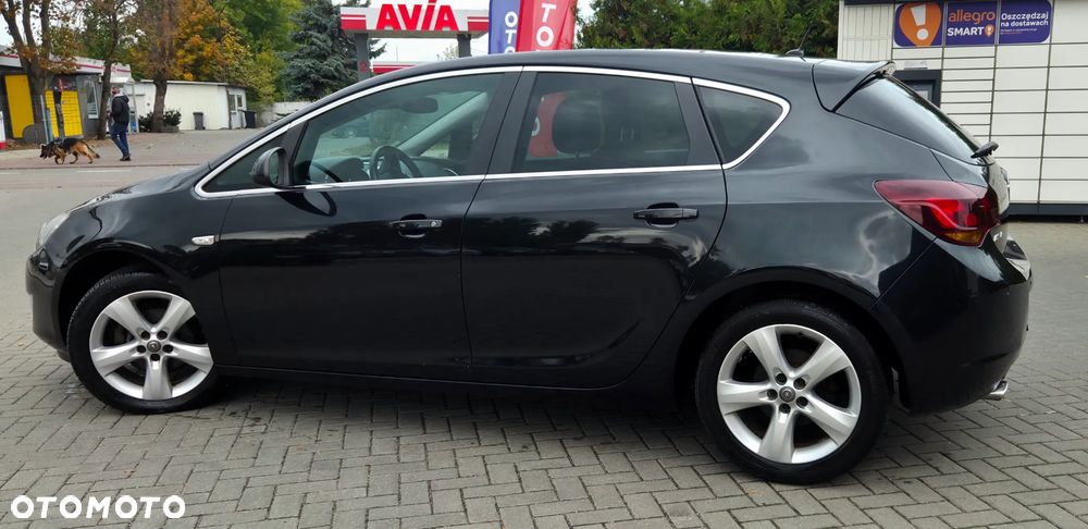 Opel Astra 2012