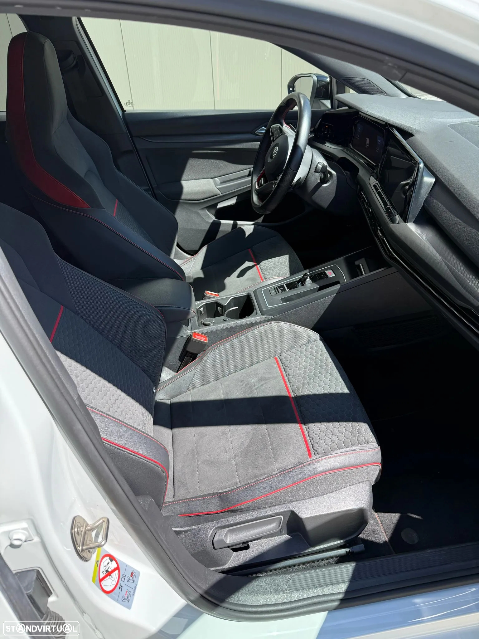 VW Golf 2.0 TSI GTI Clubsport DSG - 11