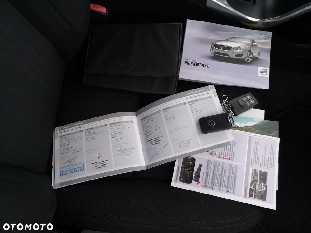 Volvo S60 T3 Edition - 8