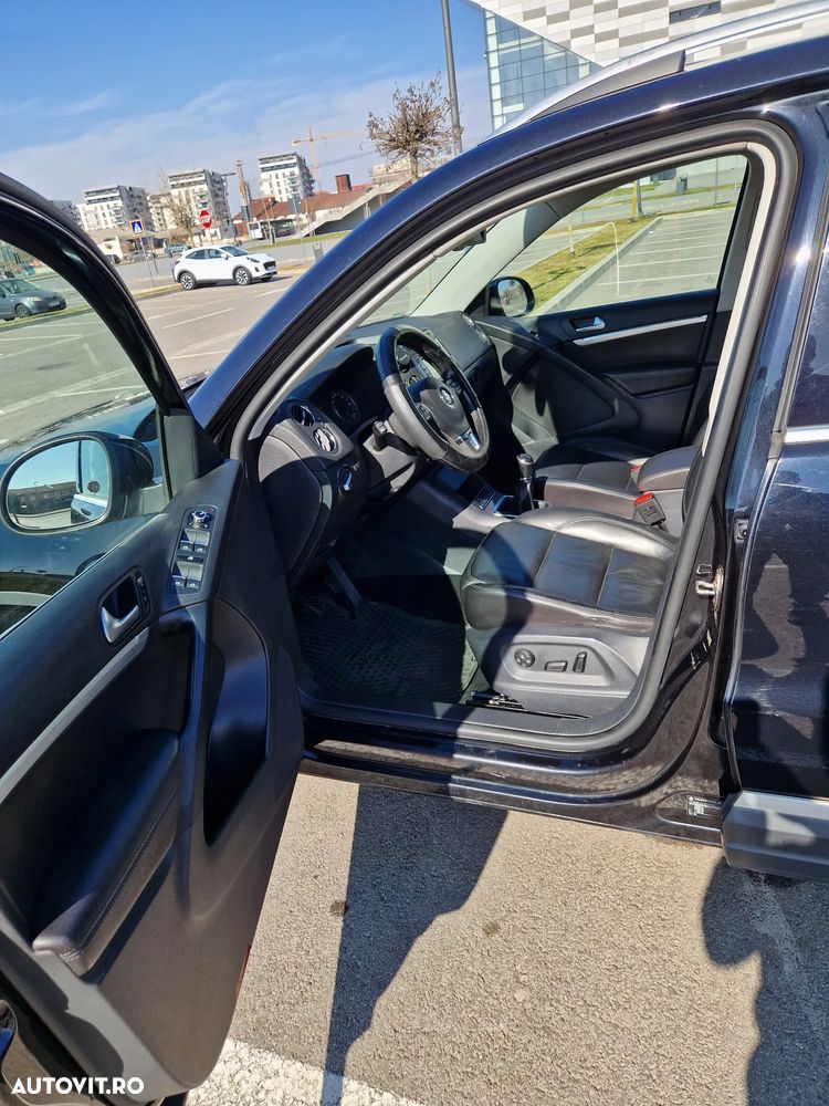 Volkswagen Tiguan 2.0 TDI DPF 4Motion Exclusive - 9