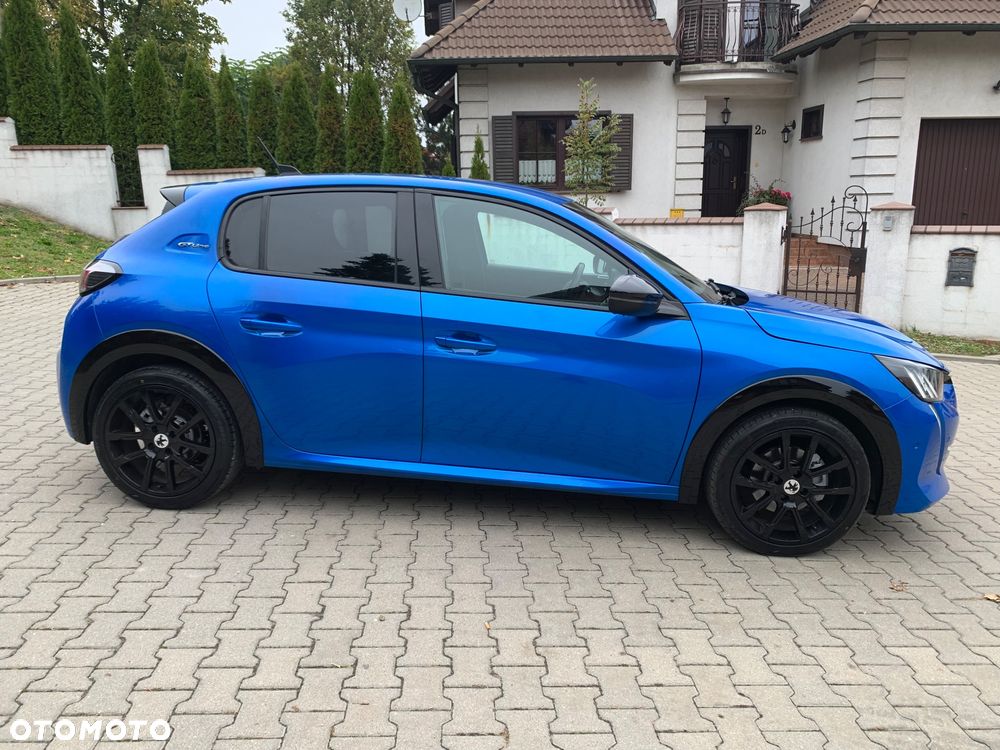 Peugeot 208 PureTech 100 GT - 30