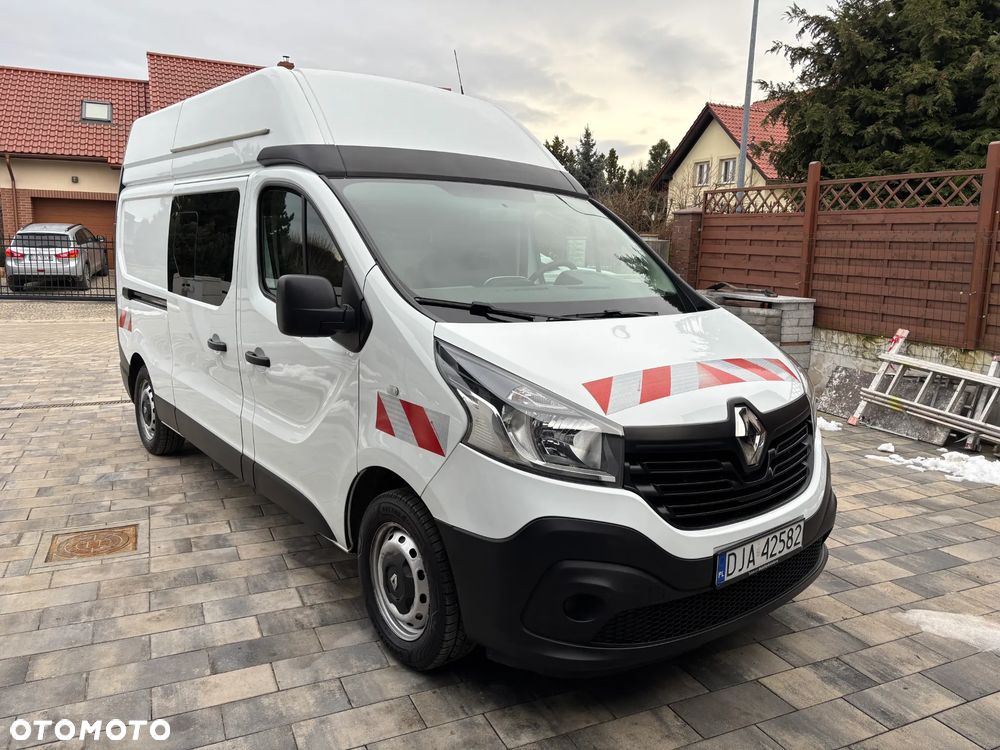 Renault Trafic - 2