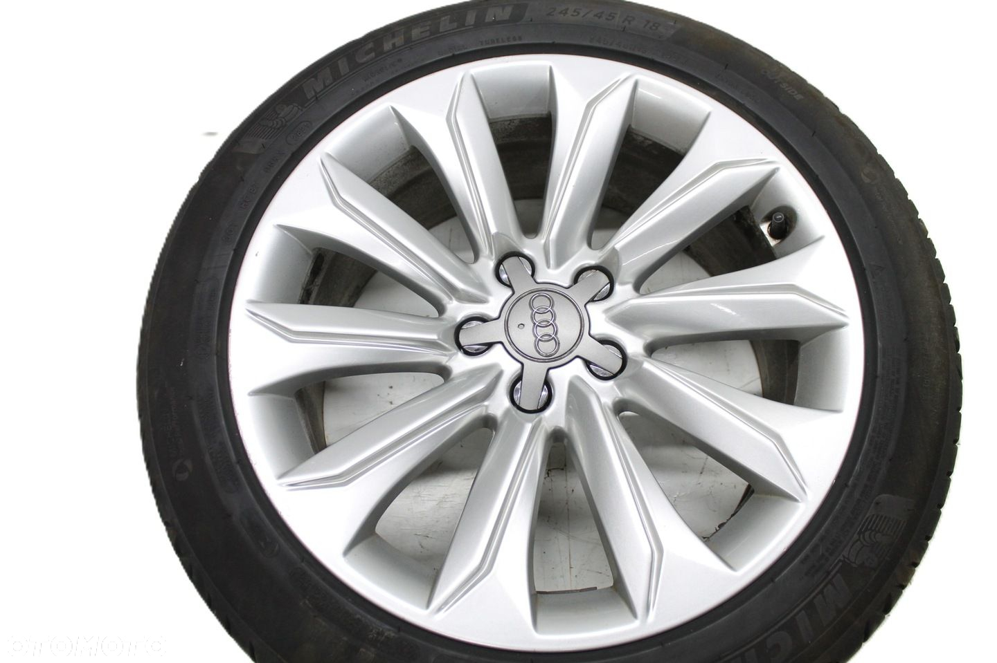 AUDI A4 B8 LIFT ALLROAD FELGI ALUMINIOWE 18 8K9601025A - 4