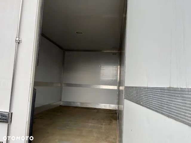 Mercedes-Benz 313 cdi  KONTENER IZOTERMA - 11