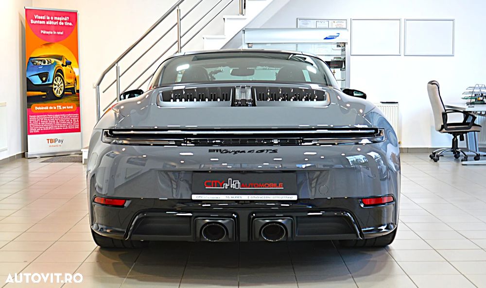 PORSCHE 911 2025 — imagine 6