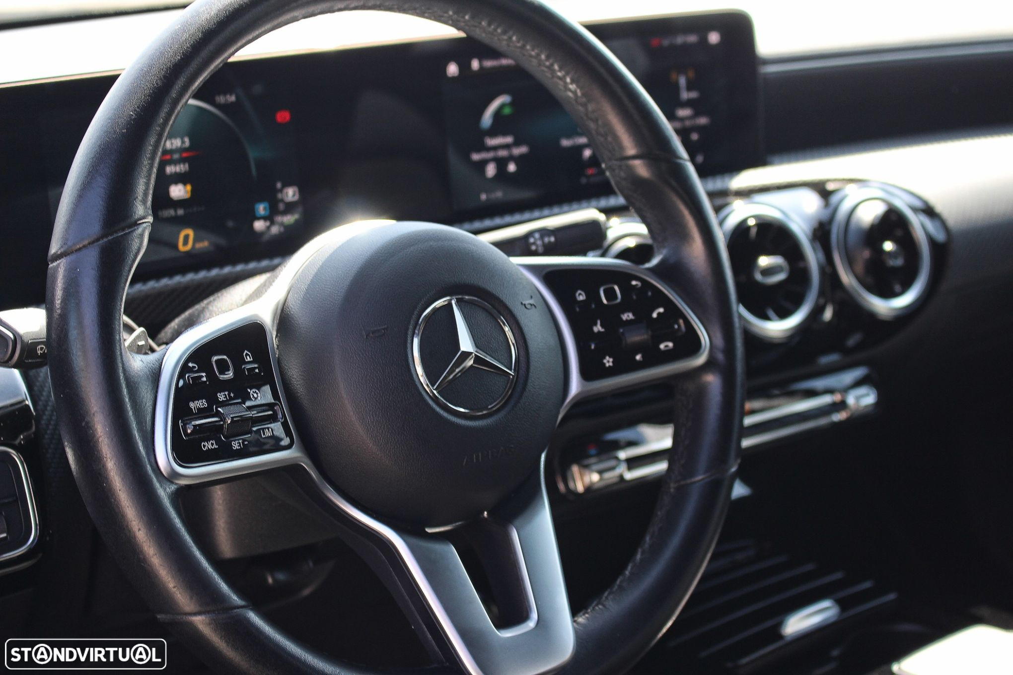 Mercedes-Benz A 250 e Style Plus - 24