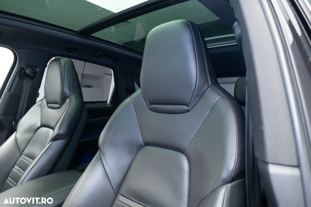 Porsche Cayenne S - 27