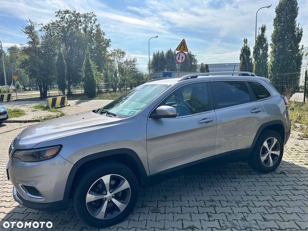 Jeep Cherokee - 12