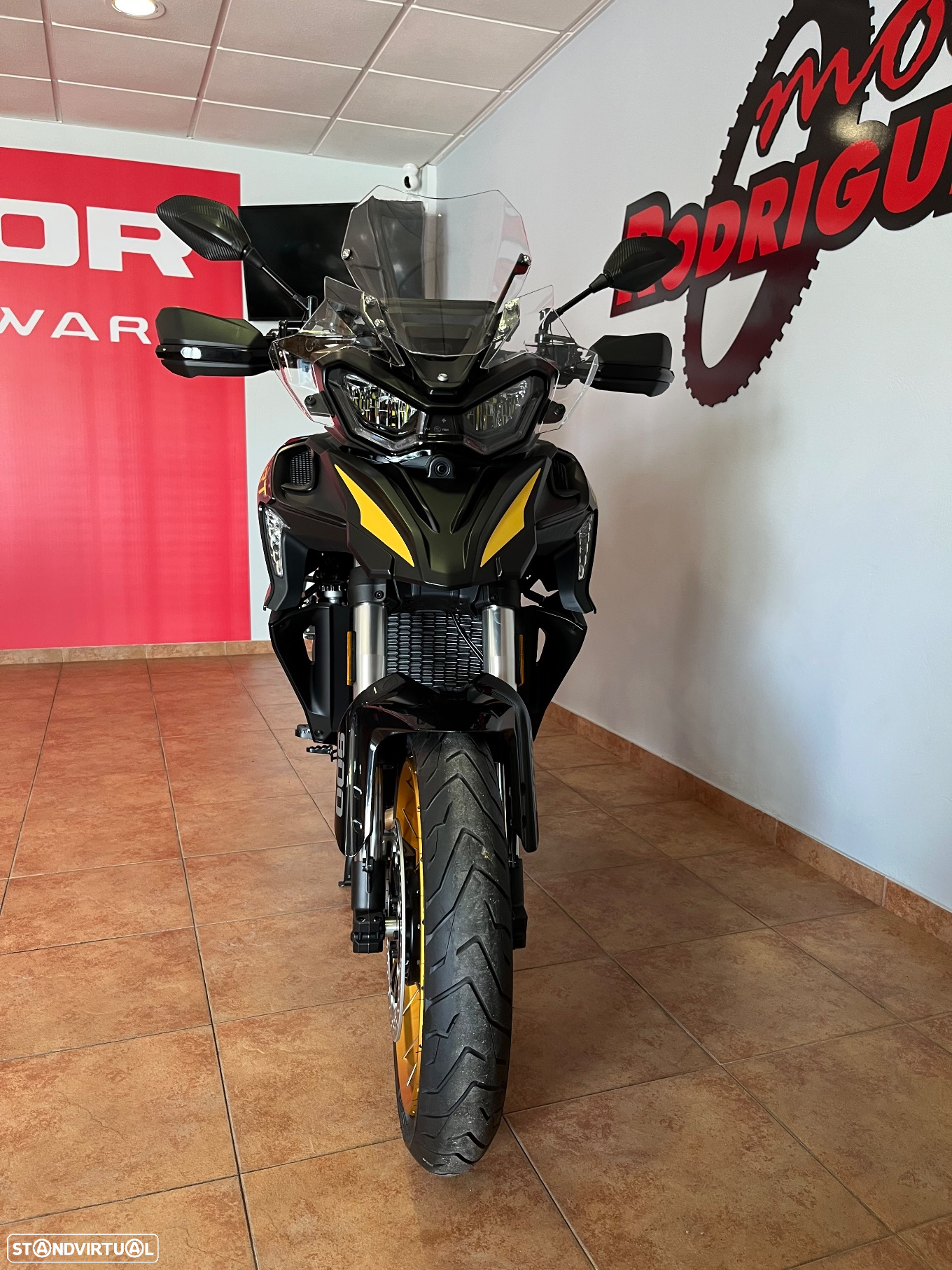 QJ Motor SRT 900SX - OFERTA 3 MALAS ALUMÍNIO + EQUIPAMENTO - 4