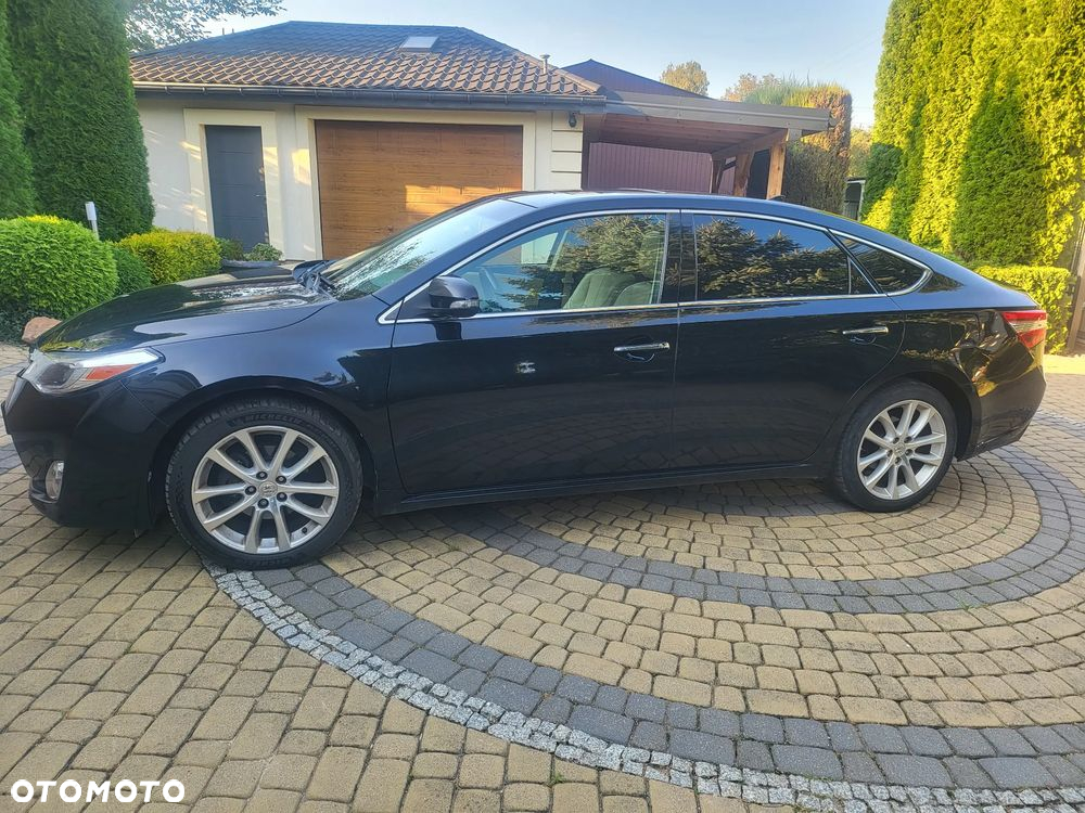 Toyota Avalon - 2