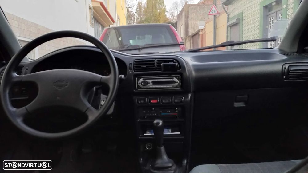 Nissan Sunny Hatchback 1.4 SLX - 13