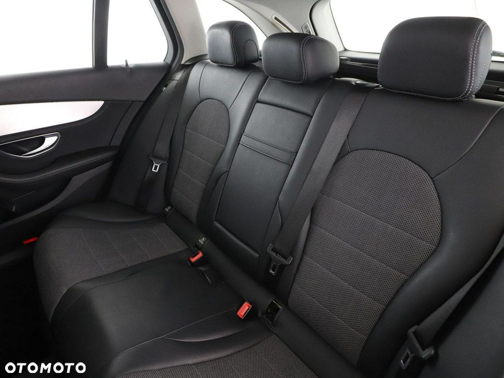 Mercedes-Benz Klasa C 180 - 18