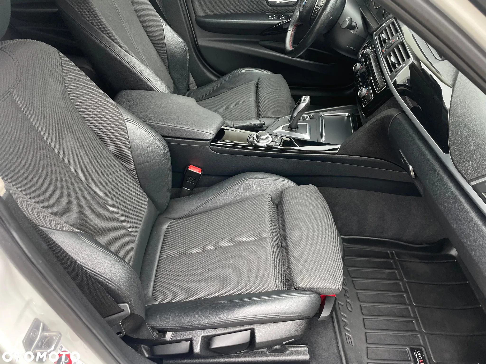 BMW Seria 3 320d Sport Line - 11