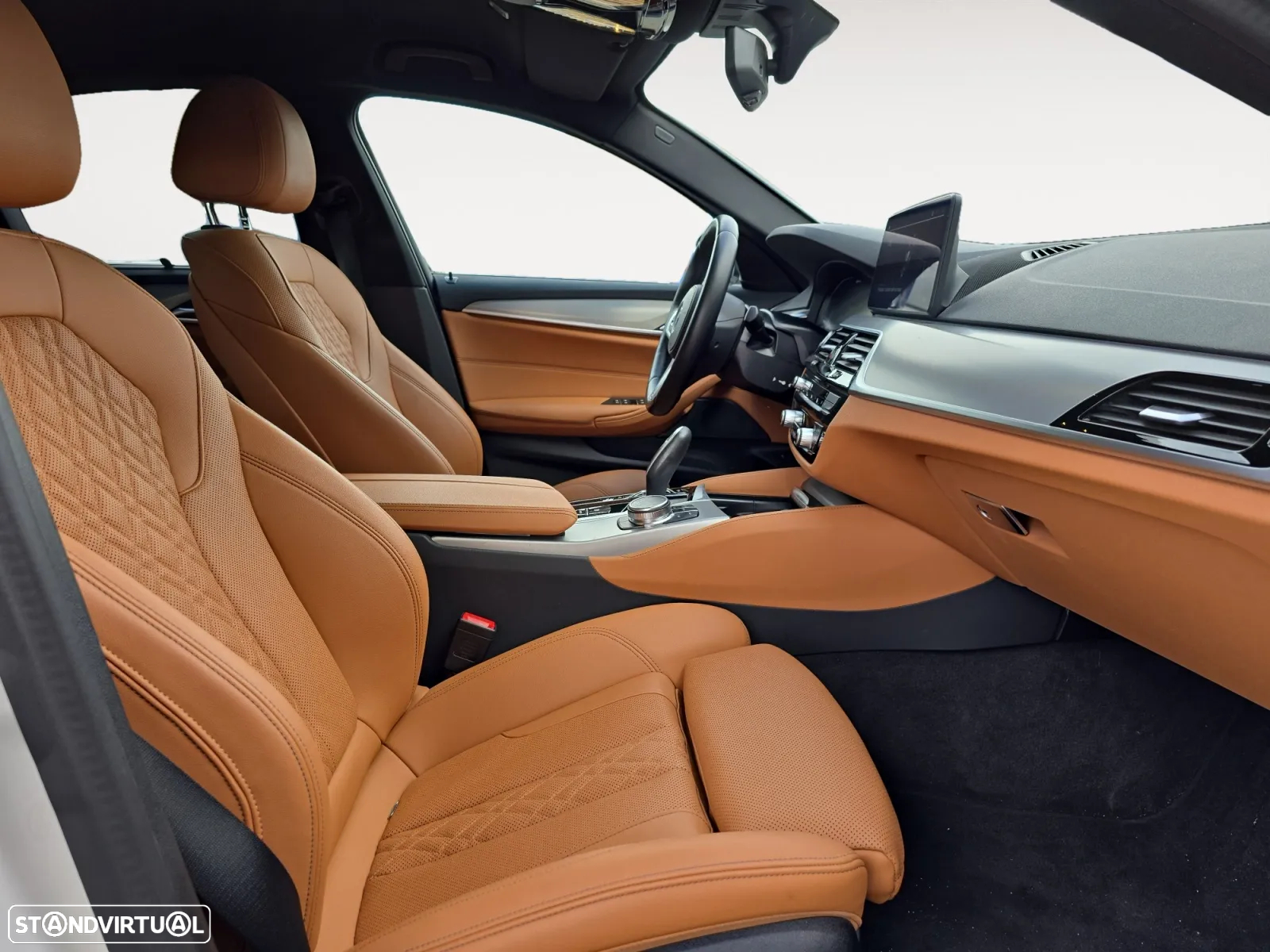 BMW 530 e Pack M - 14