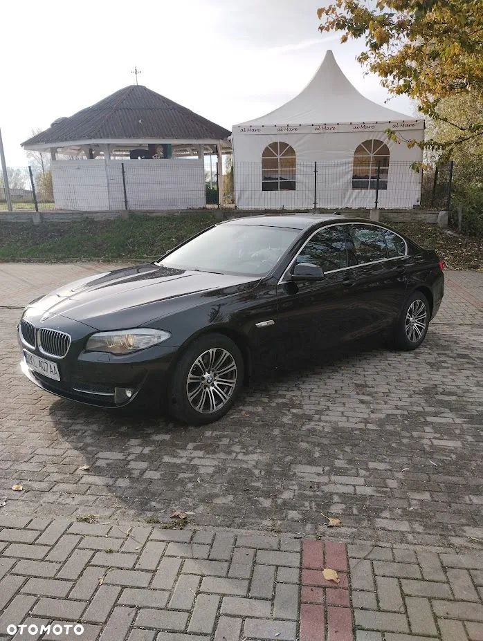 BMW Seria 5 523i - 1