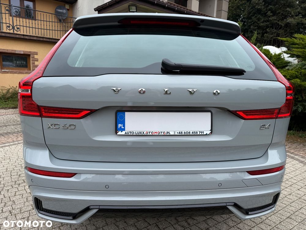 Volvo XC 60 B4 D Ultimate Dark - 8