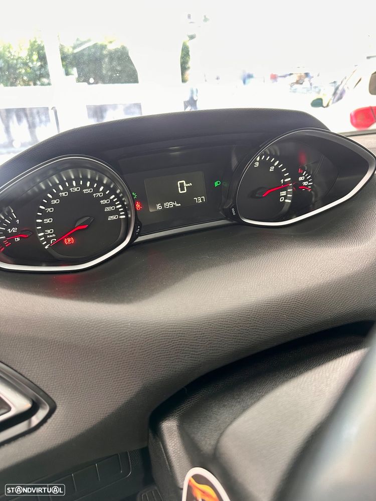 Peugeot 308 1.6 BlueHDi Style - 20