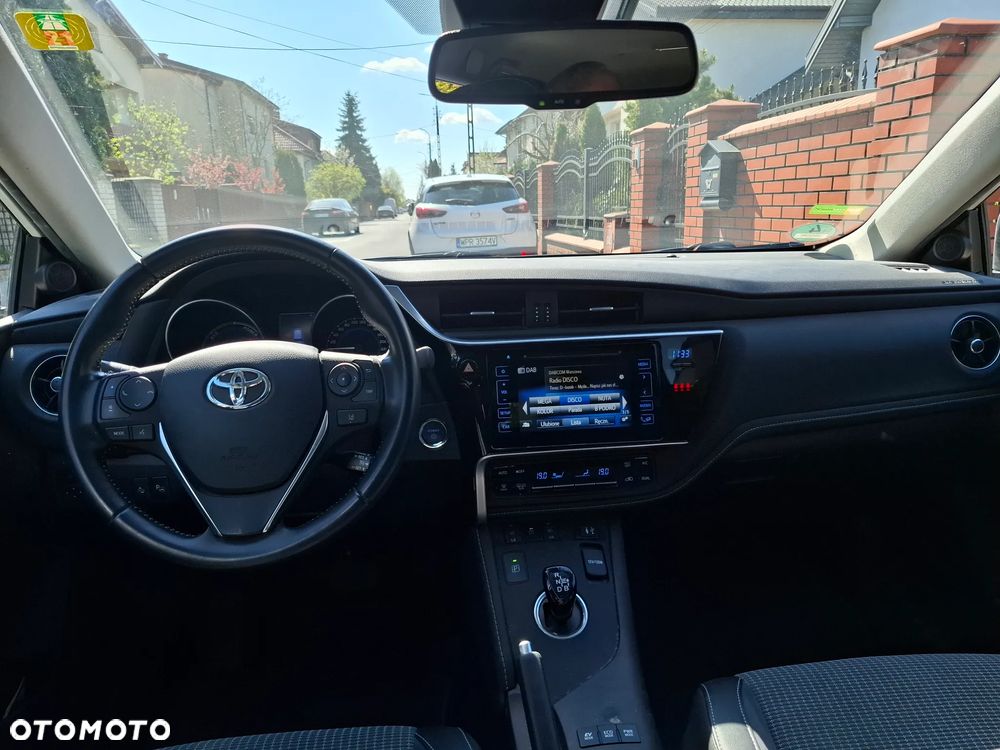 Toyota Auris - 14