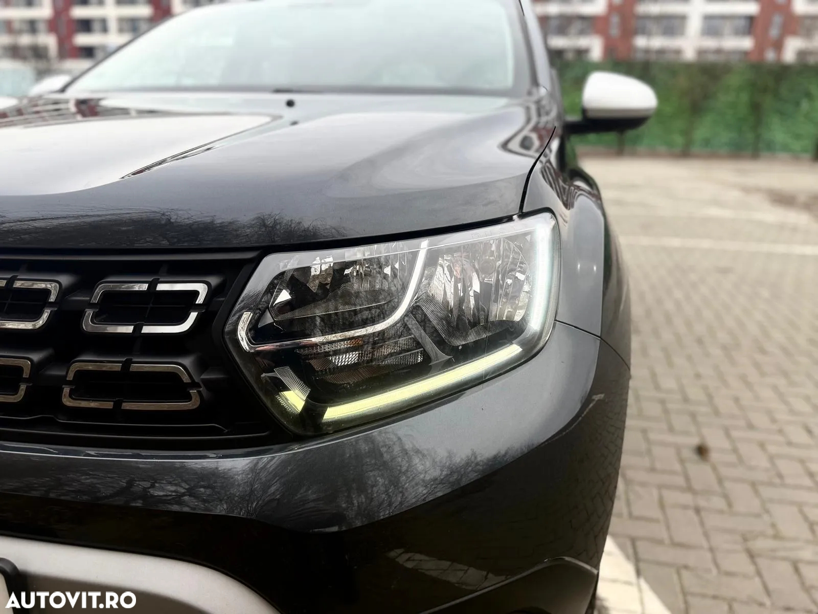 Dacia Duster 1.6 SCe 4WD Prestige jante 17" - 12