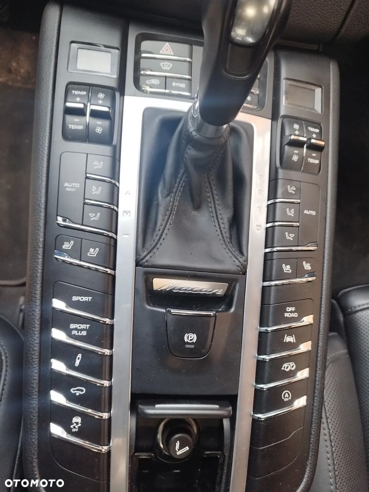 Porsche Macan PDK - 12