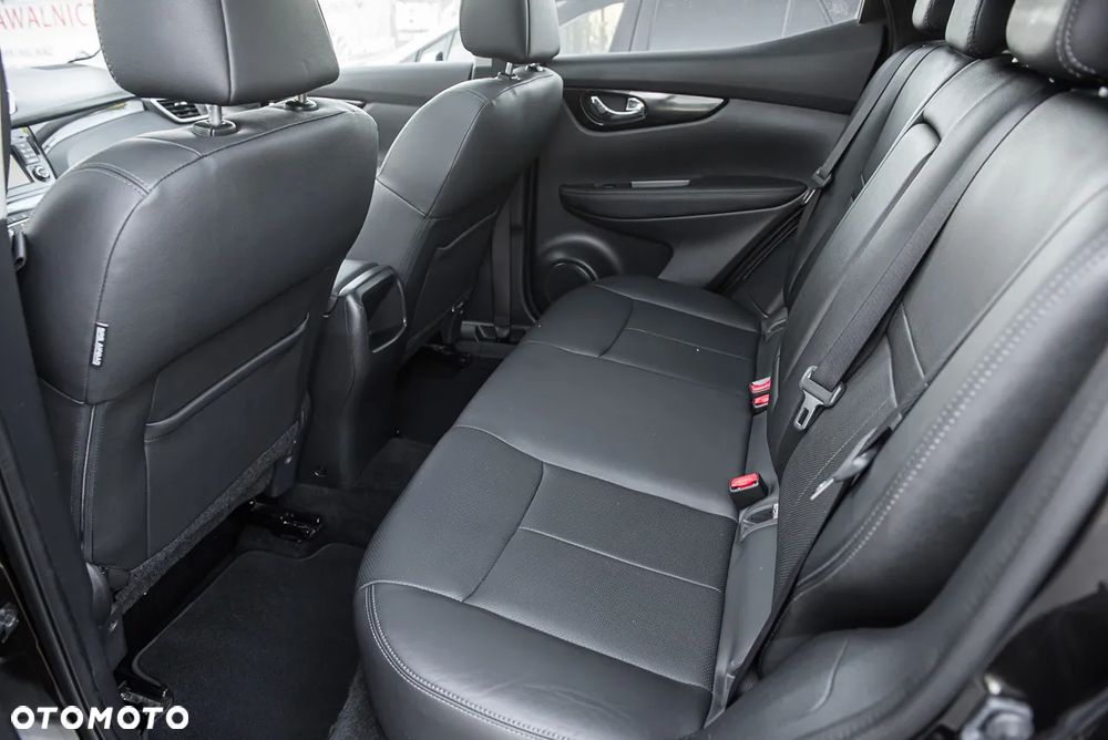 Nissan Qashqai 1.2 DIG-T TEKNA+ - 26