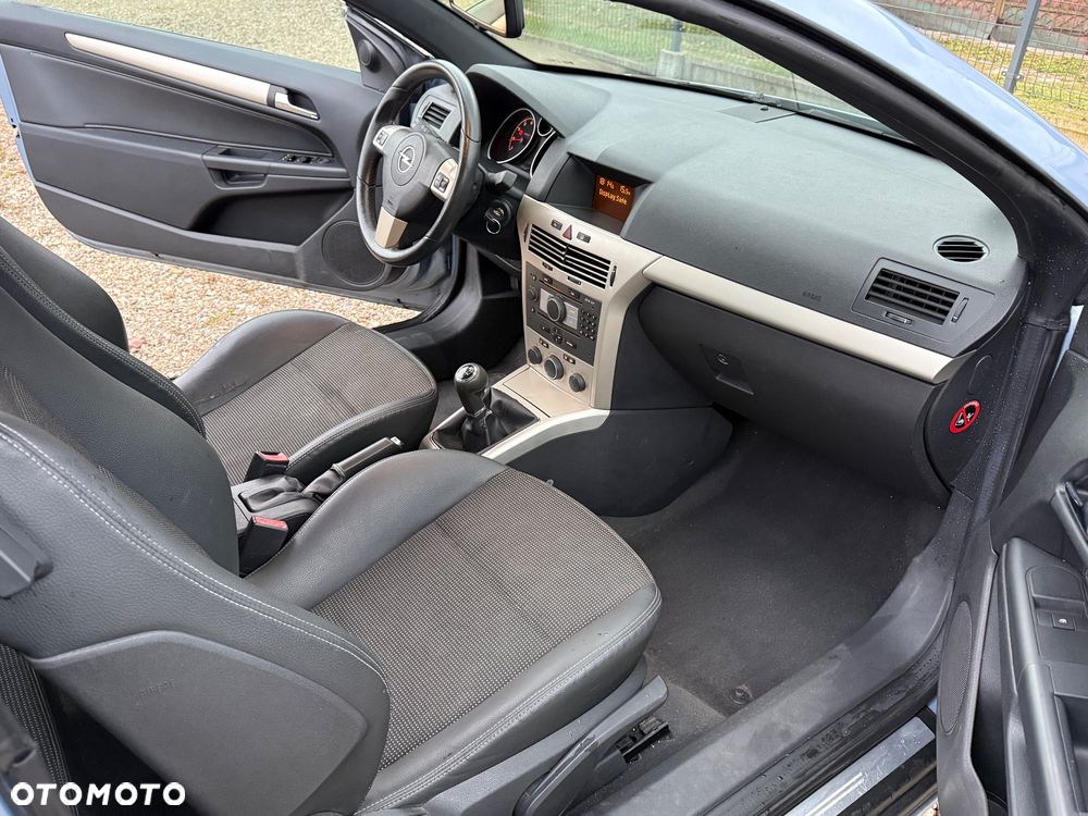 Opel Astra 1.6 Catch me now - 17