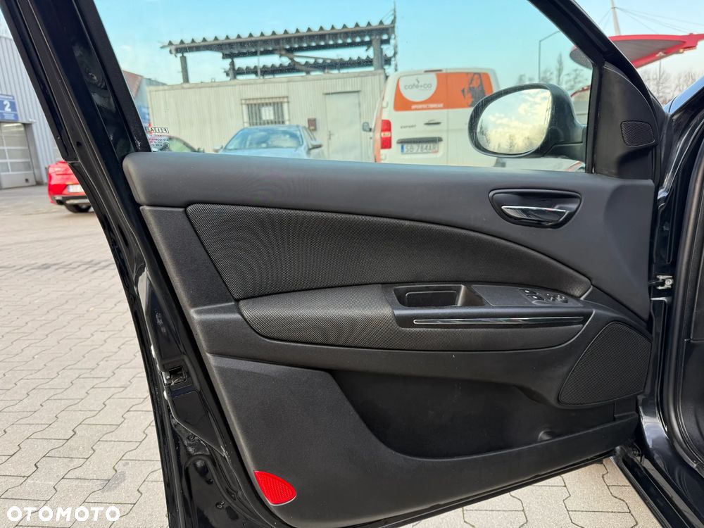 Fiat Bravo 1.4 T-JET 16V Dynamic NAV - 33