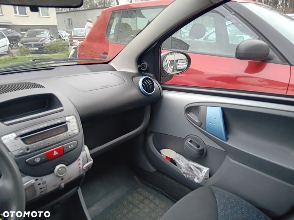 Peugeot 107 1.0 Urban Move Euro5 - 21