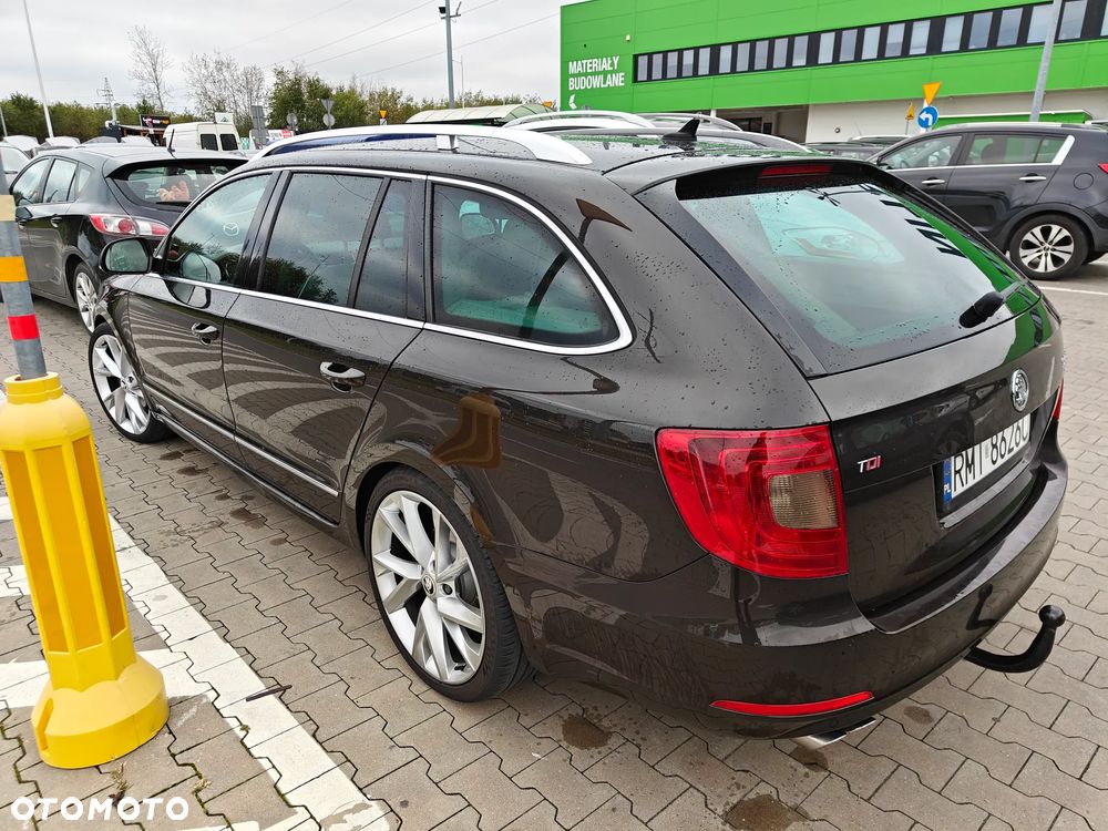 Skoda Superb 2.0 TDI Elegance DSG - 13
