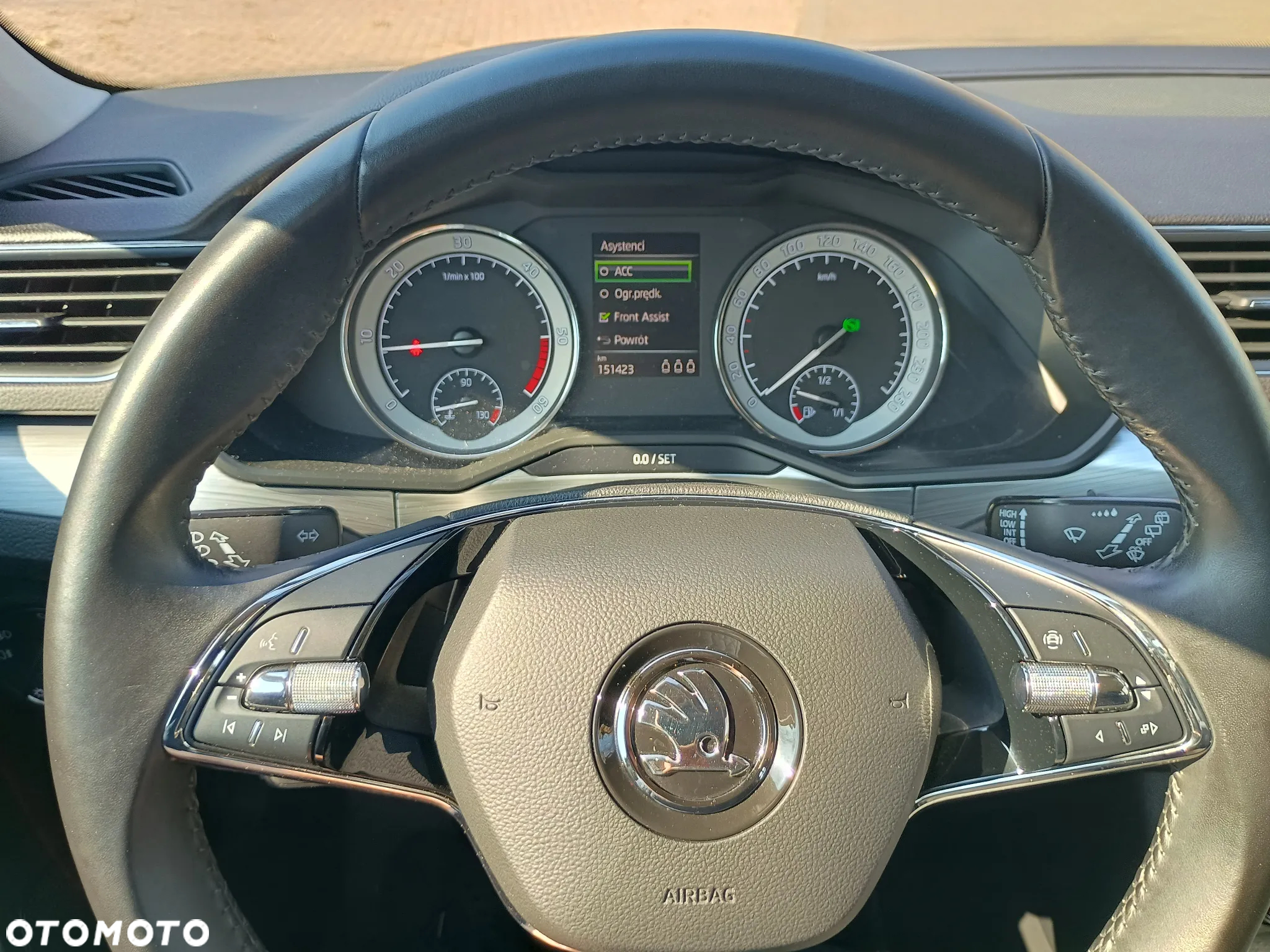 Skoda Superb 2.0 TDI Ambition DSG7 - 19
