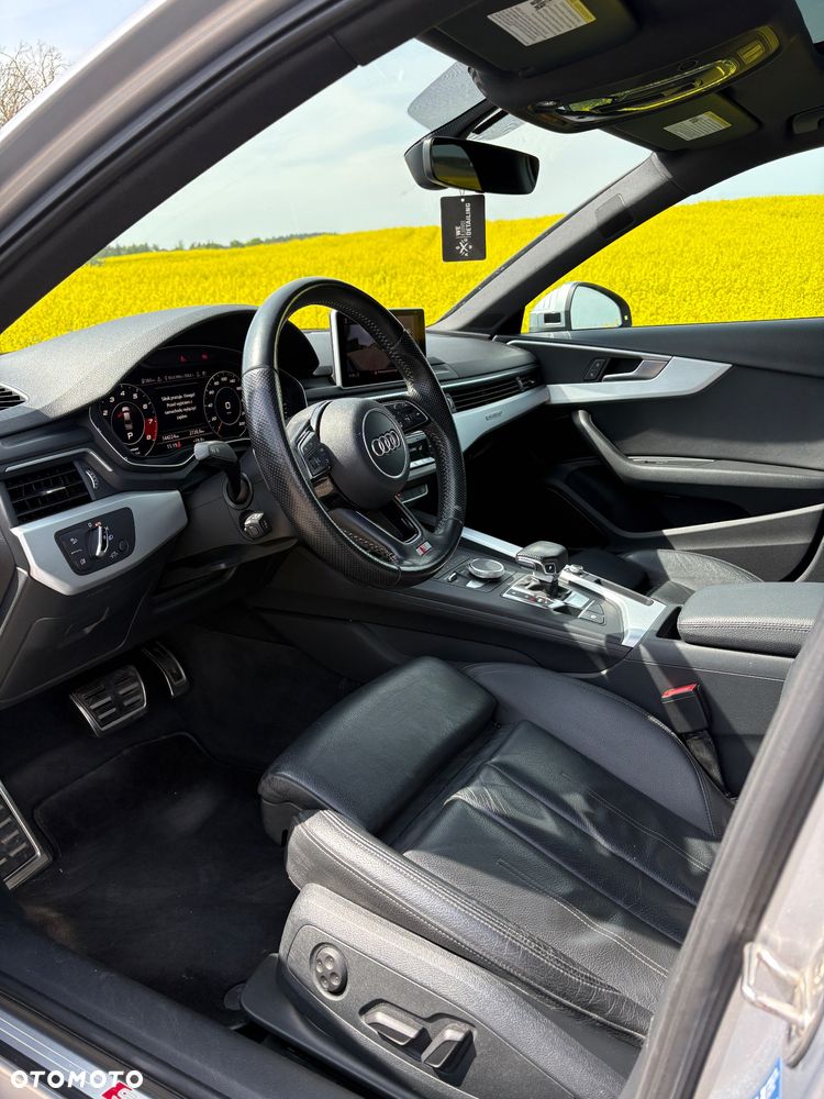 Audi A4 Limousine - 12