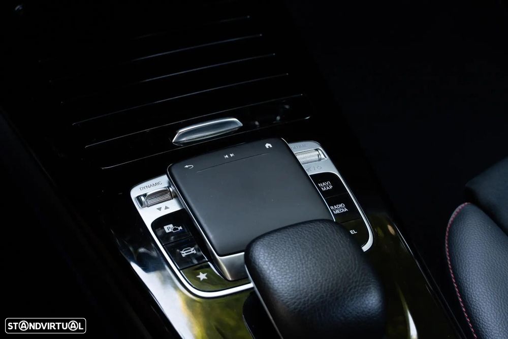 Mercedes-Benz CLA 180 d 7G-DCT AMG Line - 43