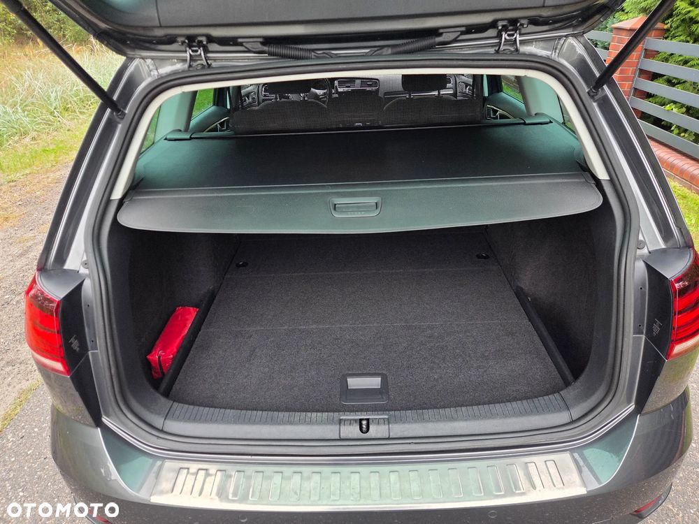 Volkswagen Golf 2.0 TDI SCR Highline - 21
