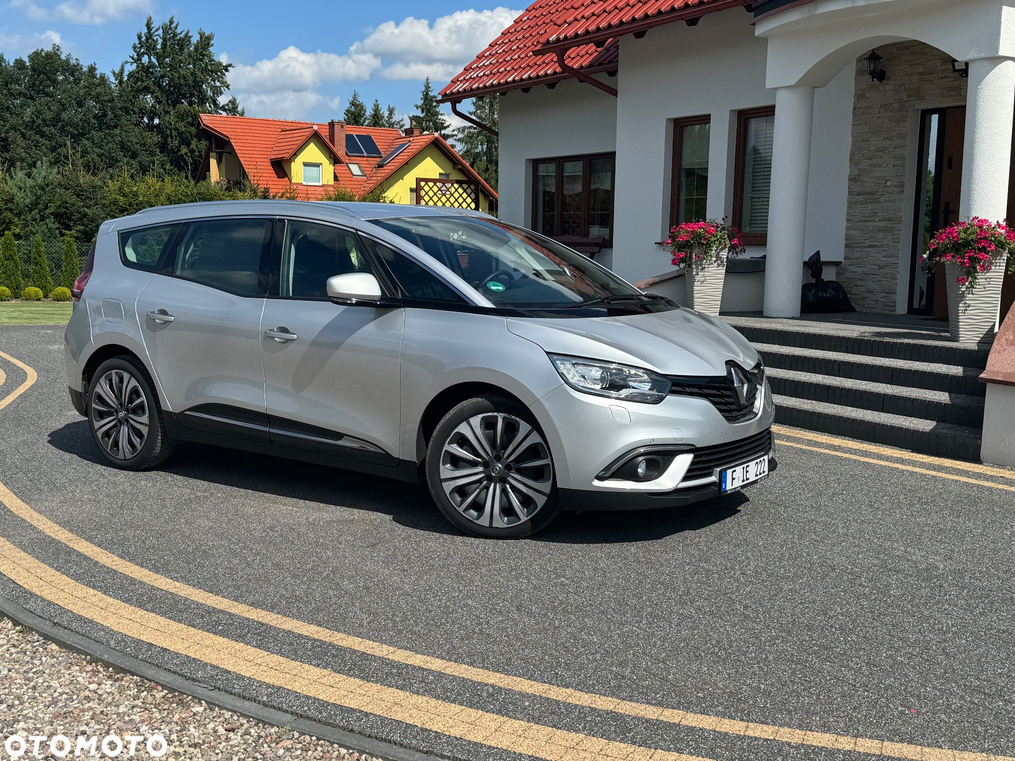 Renault Grand Scenic BLUE dCi 120 LIMITED - 15