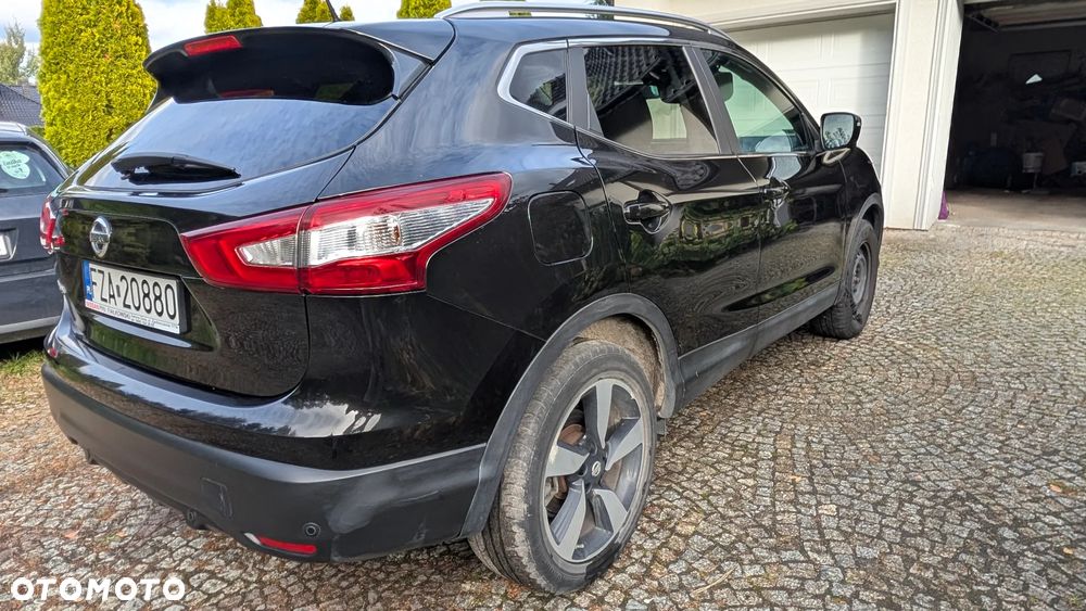 Nissan Qashqai 1.2 DIG-T N-Connecta EU6 - 19
