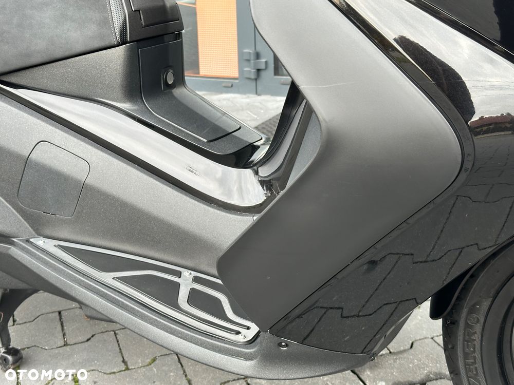 Peugeot Satelis - 12