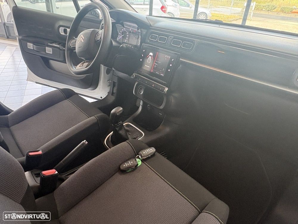 Citroën C3 1.2 PureTech Shine - 26