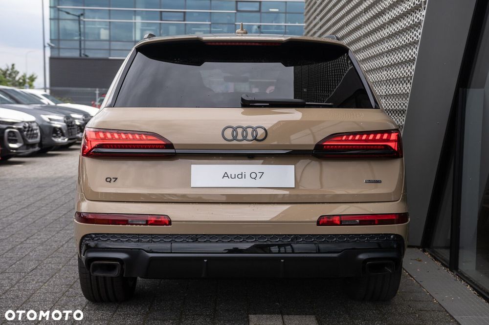 Audi Q7 60 TFSI e PHEV Quattro S Line Tiptr - 5