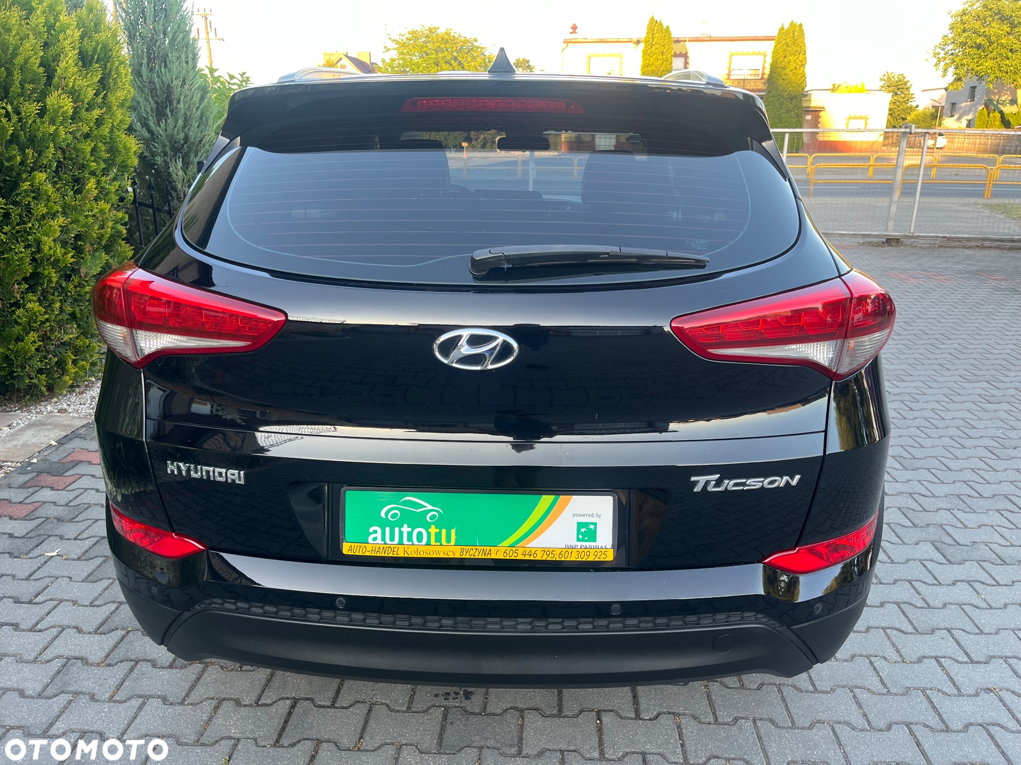 Hyundai Tucson blue 1.7 CRDi 2WD Intro Edition - 11