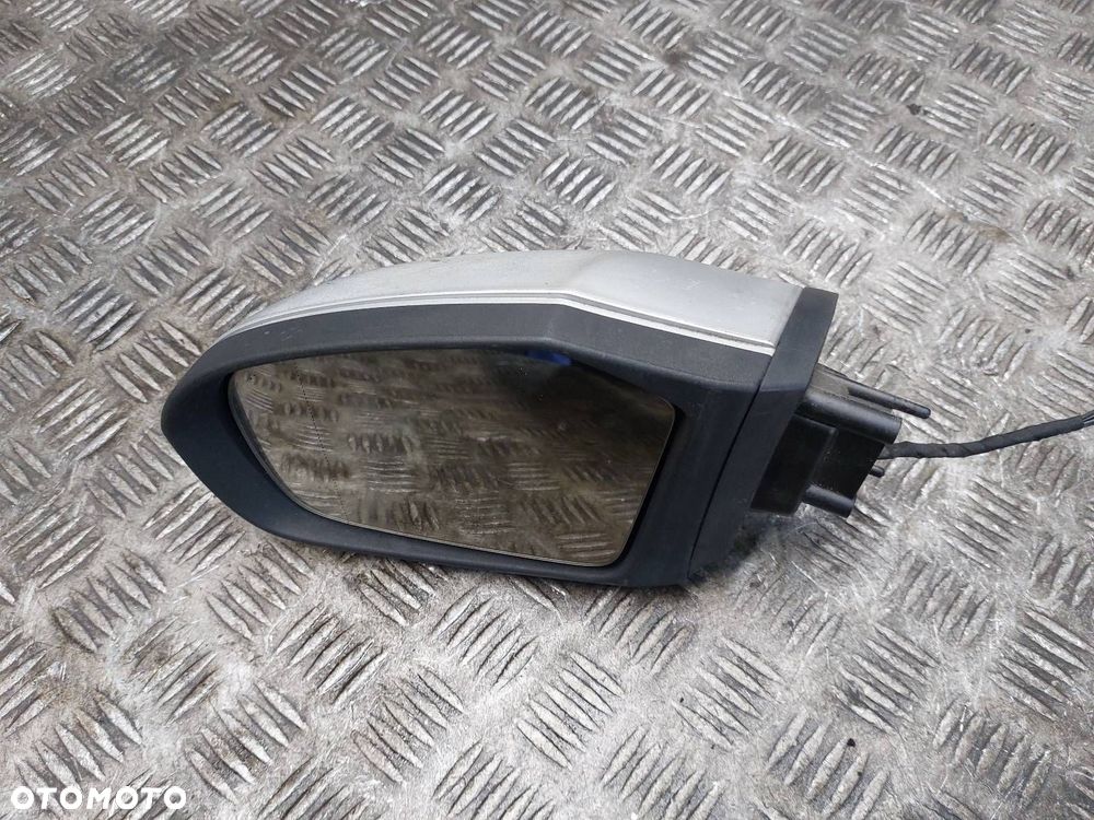 LUSTERKO LEWE ELEKTRYCZNE MERCEDES-BENZ W245 748 9 PIN EU ID: 239606 - 5