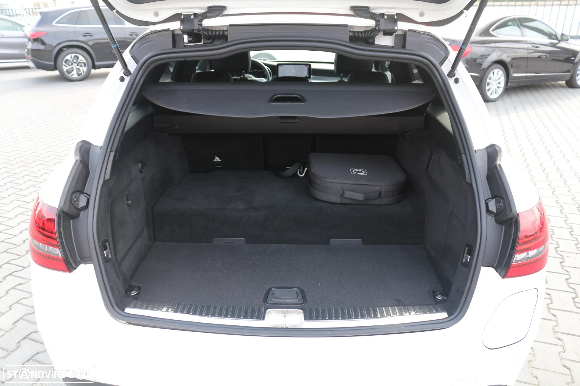 Mercedes-Benz C 300 de AMG Line - 41