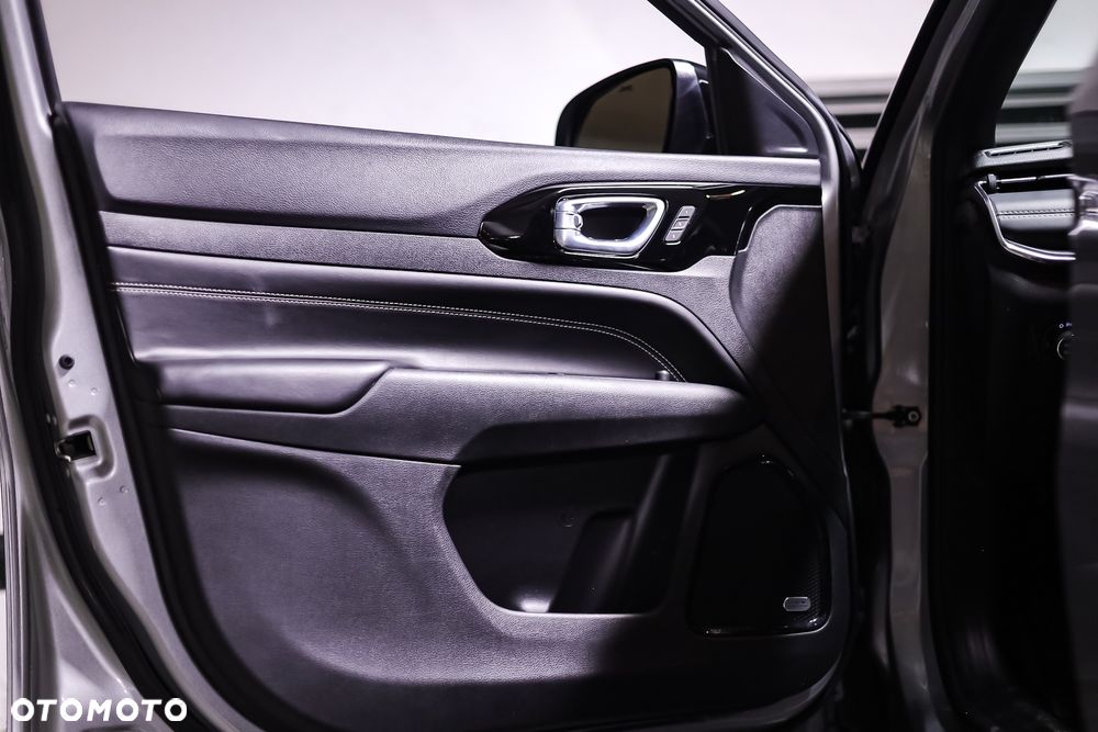 Jeep Compass - 32