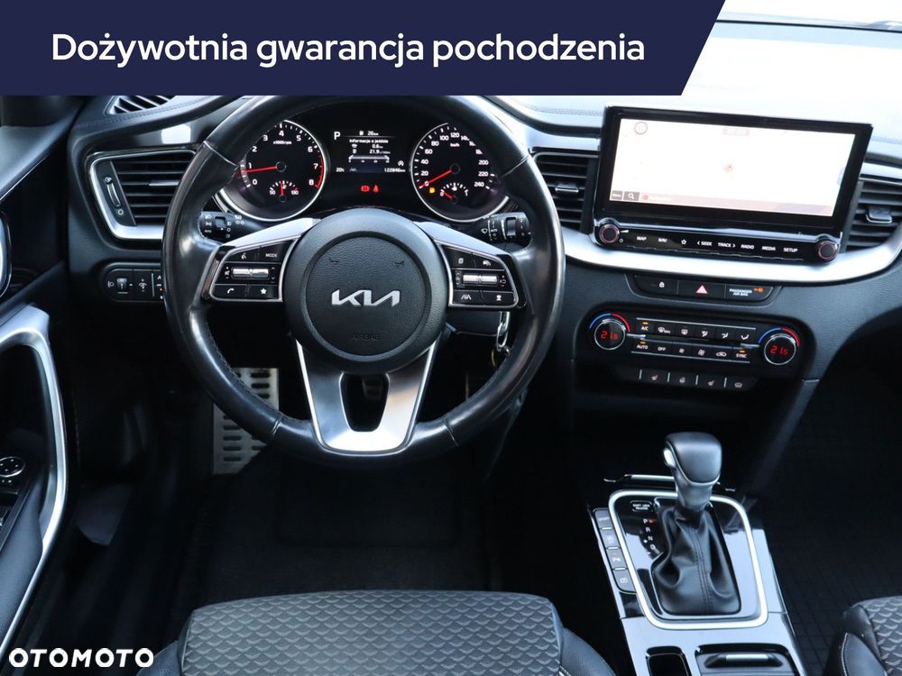 Kia Ceed - 9