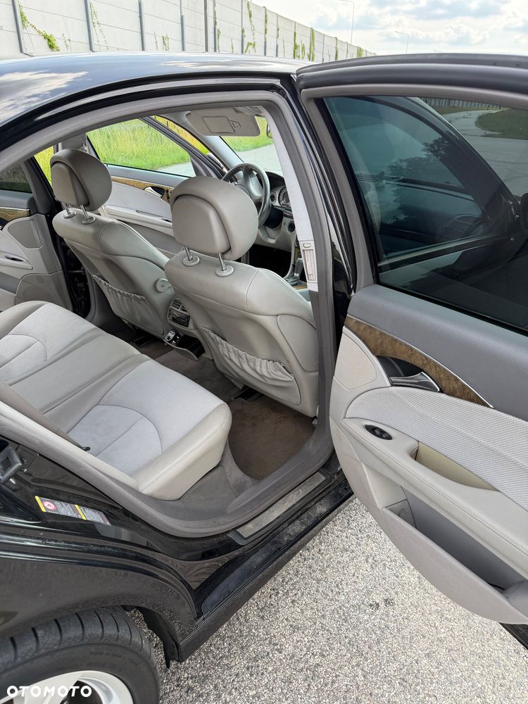 Mercedes-Benz Klasa E 320 CDI 4-Matic Avantgarde - 11