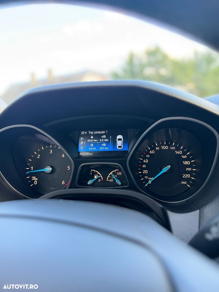 Ford Focus 1.5 TDCi Trend - 5
