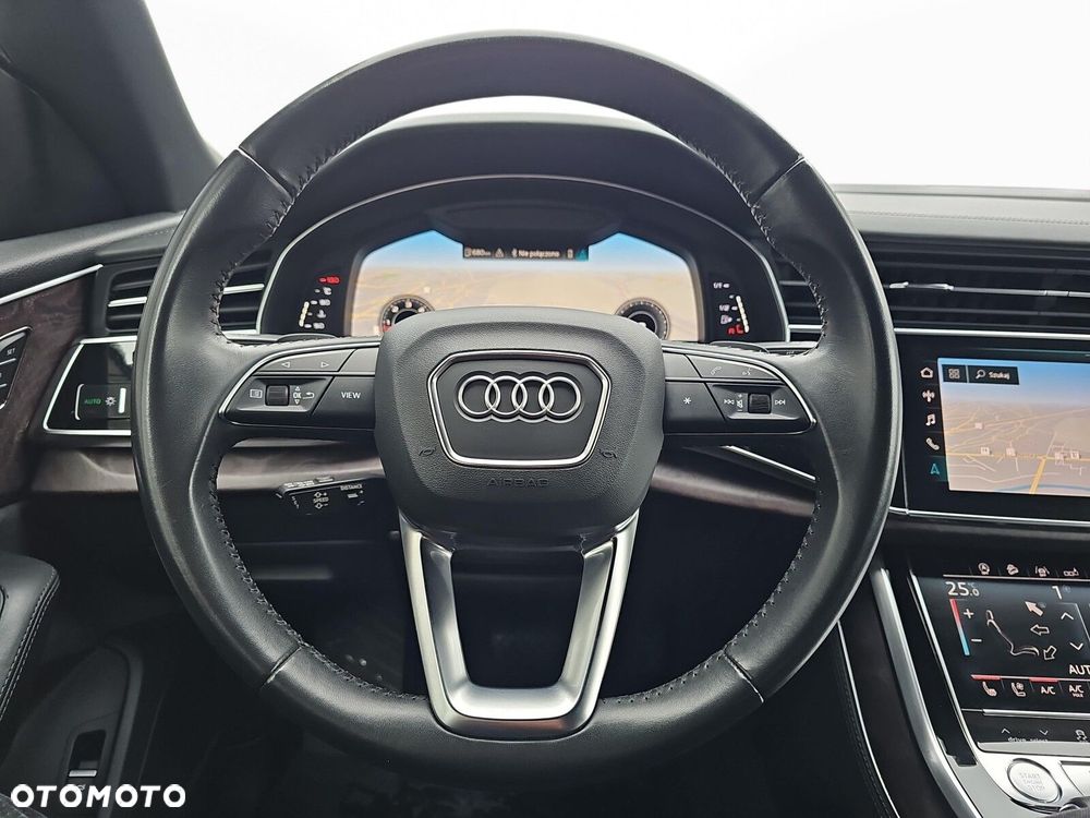 Audi Q8 - 15