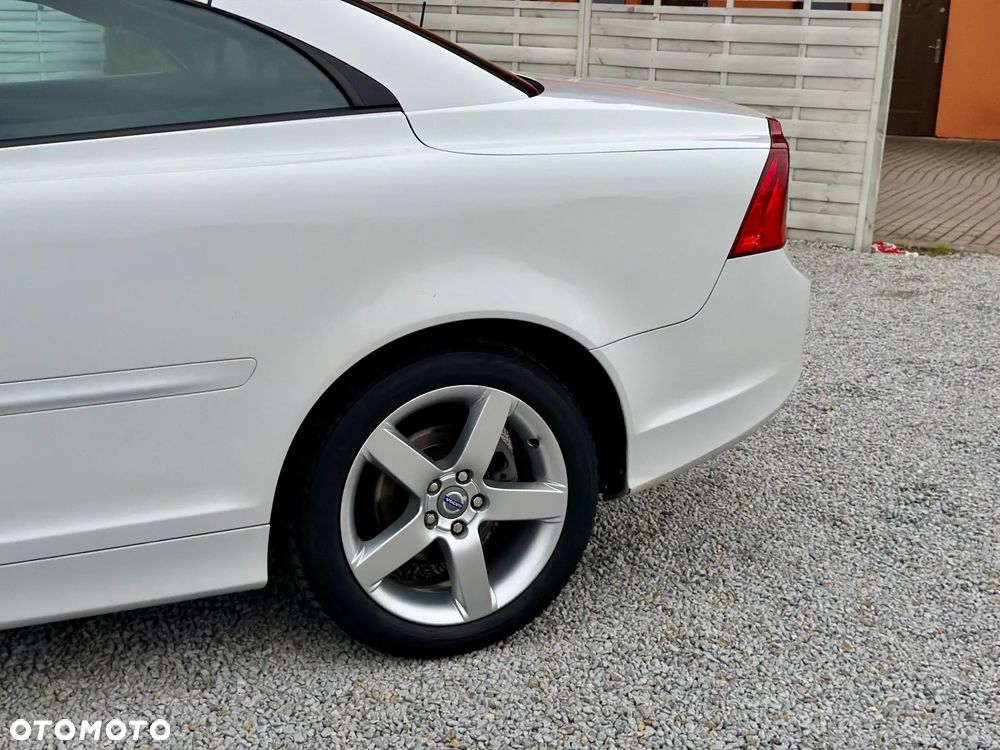 Volvo C70 2.0D Momentum - 22