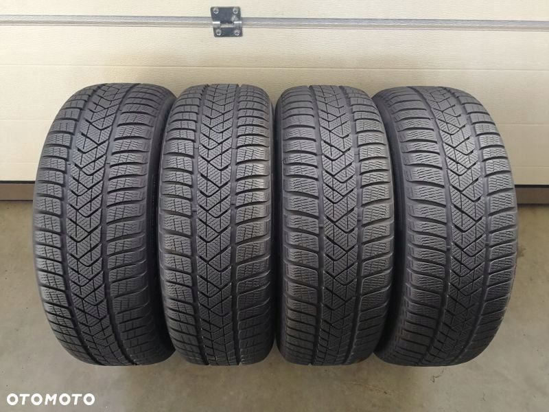 Opony zimowe 225/55 R 17 Pirelli Winter Sottozero 3 - 1