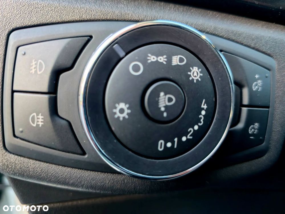 Ford Mondeo - 12