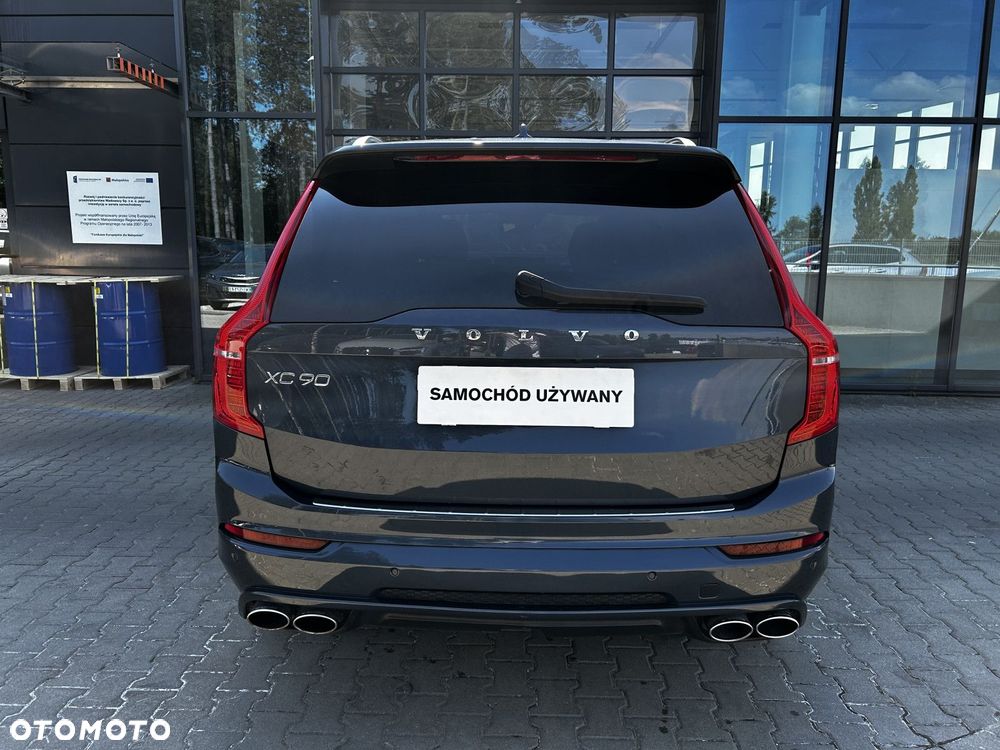 Volvo XC 90 - 7